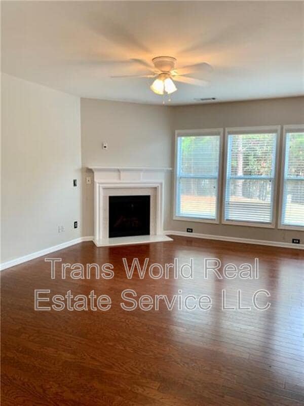 Photo - 2352 Jasmine Glen Dr