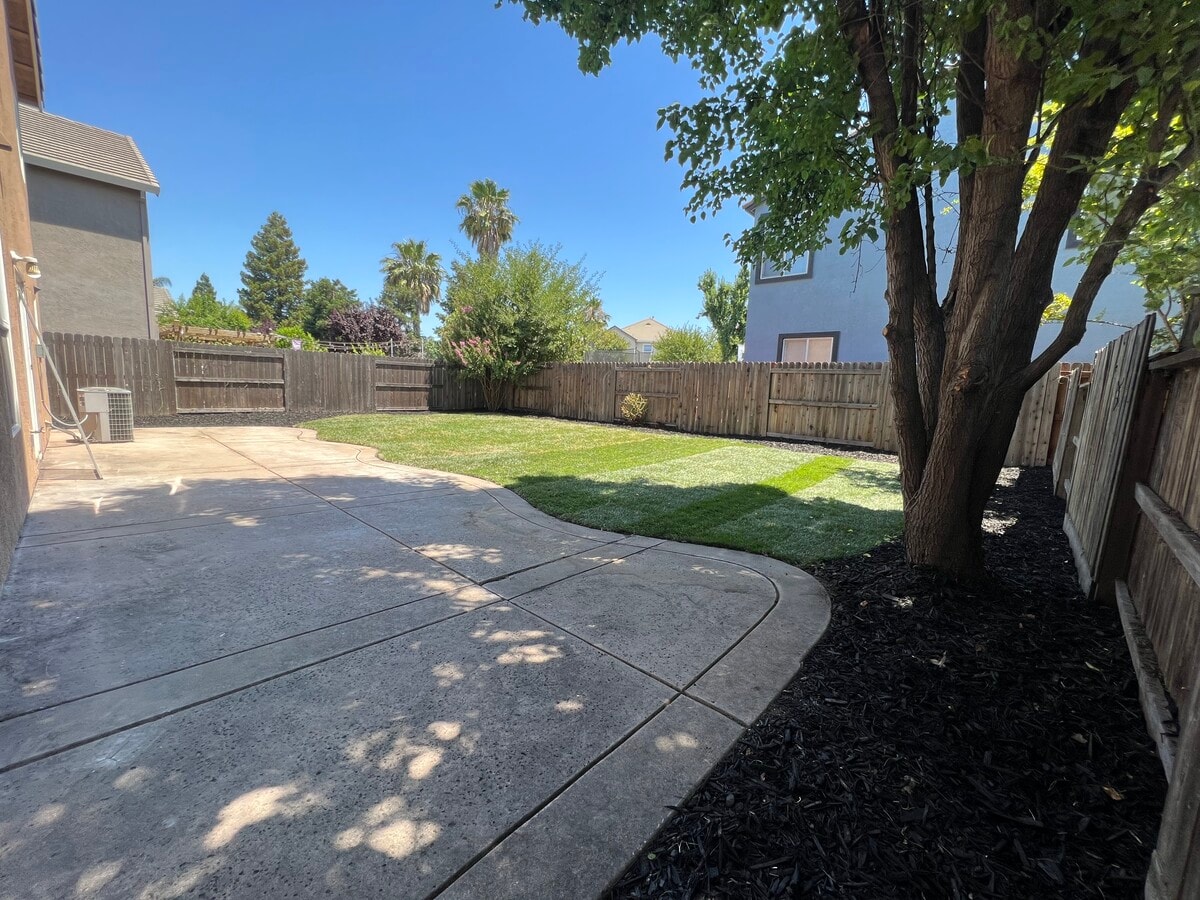 Photo - 2858 Screech Owl Way