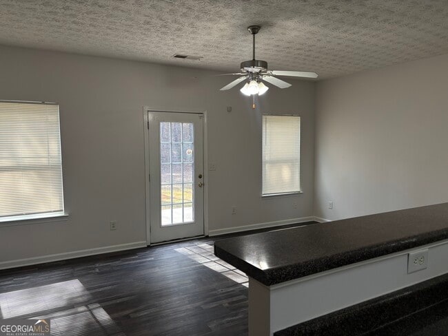 Photo - 6367 Ellenwood Dr