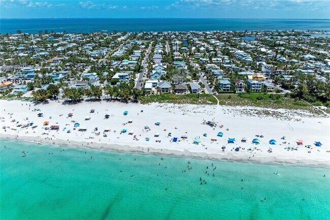 101 Palm Ave Unit 4