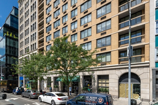 Photo - Carlyle Court