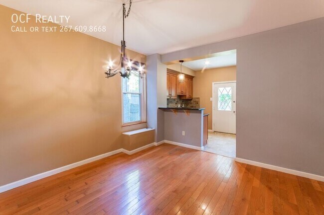 Photo - 4651 Sheldon St