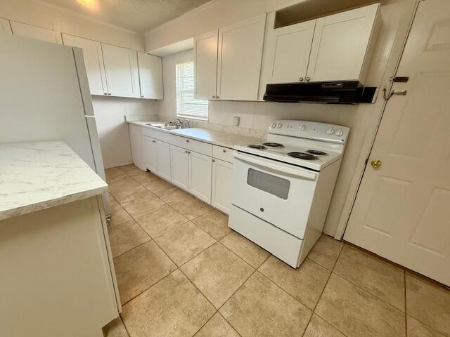 Photo - 594 Florosa Ct