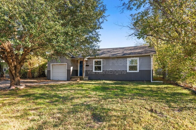 Photo - 3621 Redbird St