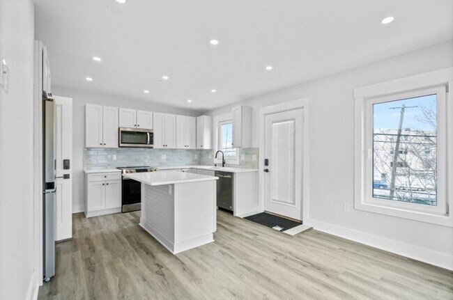 Photo - 6 Garfield Ave Unit 1