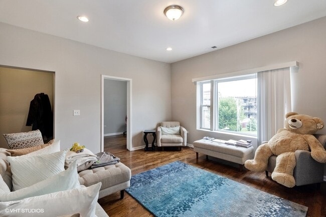 Photo - 4326 S Calumet Ave Unit 2