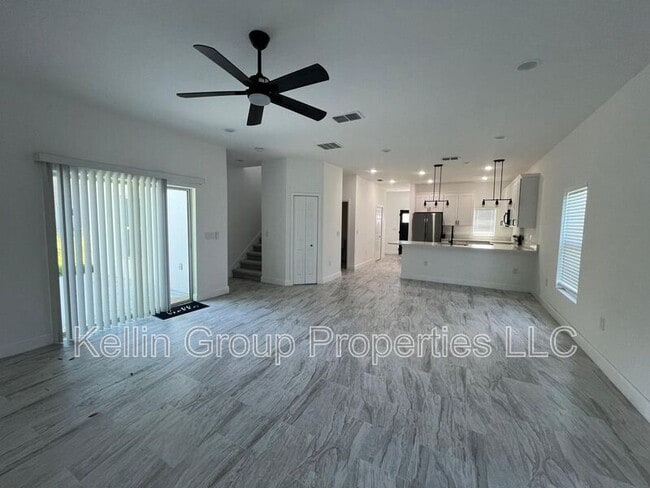 Photo - 1334 Salisbury Dr