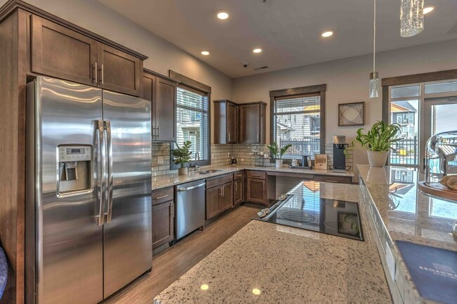 Clubhouse Demonstration Kitchen - Broadway 190 Apartments