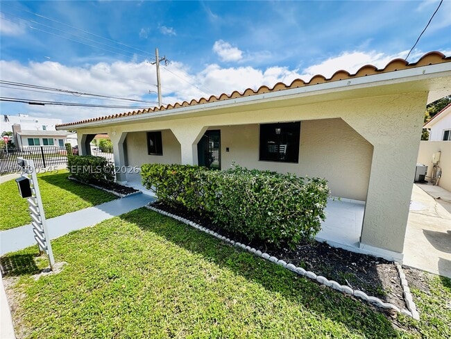 201 SW 40th Ave