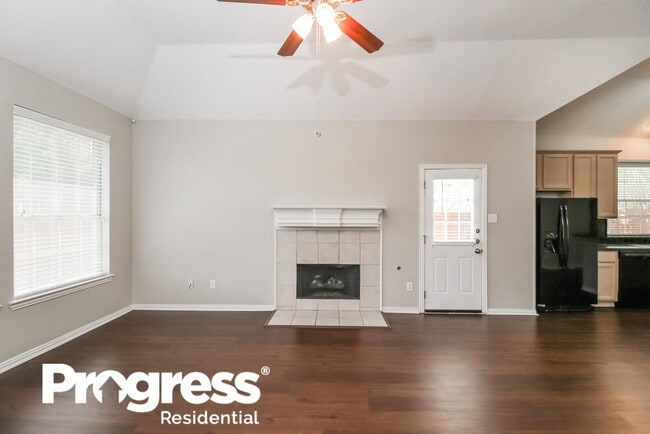 Photo - 828 Pinnacle Cir