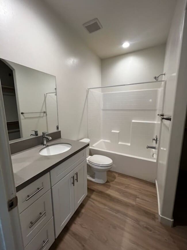 Photo - Frankie Lou St Unit #A