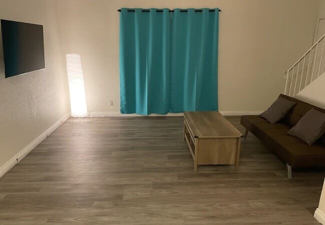 Photo - 5196 Golden Ln Unidad X