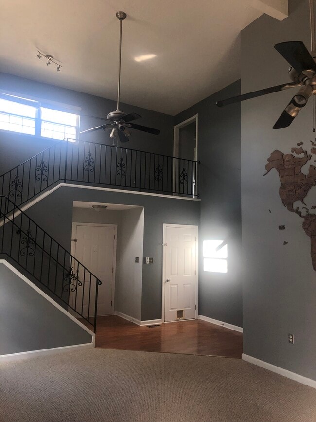 Photo - 108 Suffolk Cir