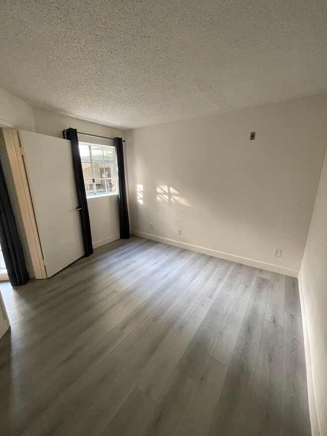 Photo - Sterling Court Apartments