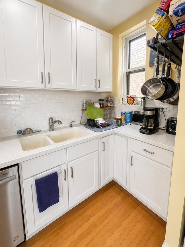 Photo - 7658 N Sheridan Rd Unit 3