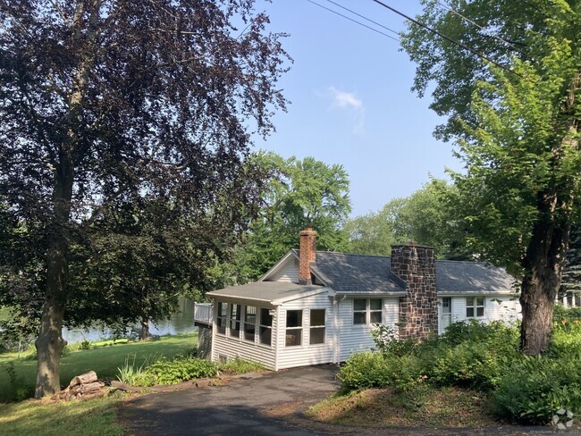 Building Photo - 125 Lake Ridge Heights Rental