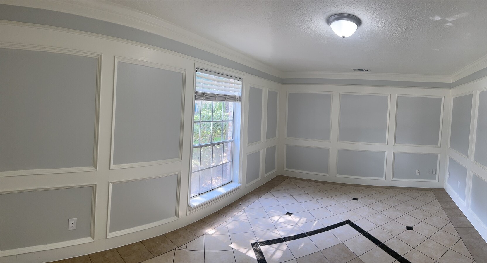 Photo - 706 Houghton Rd