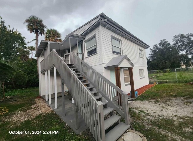 Photo - 615 Clearlake Rd