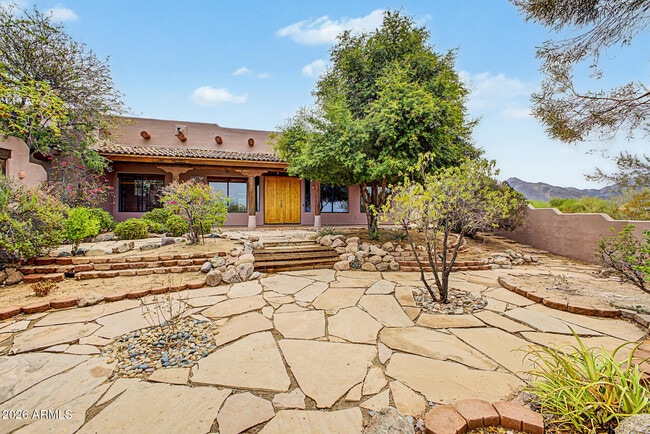 Building Photo - 9202 E Rimrock Dr