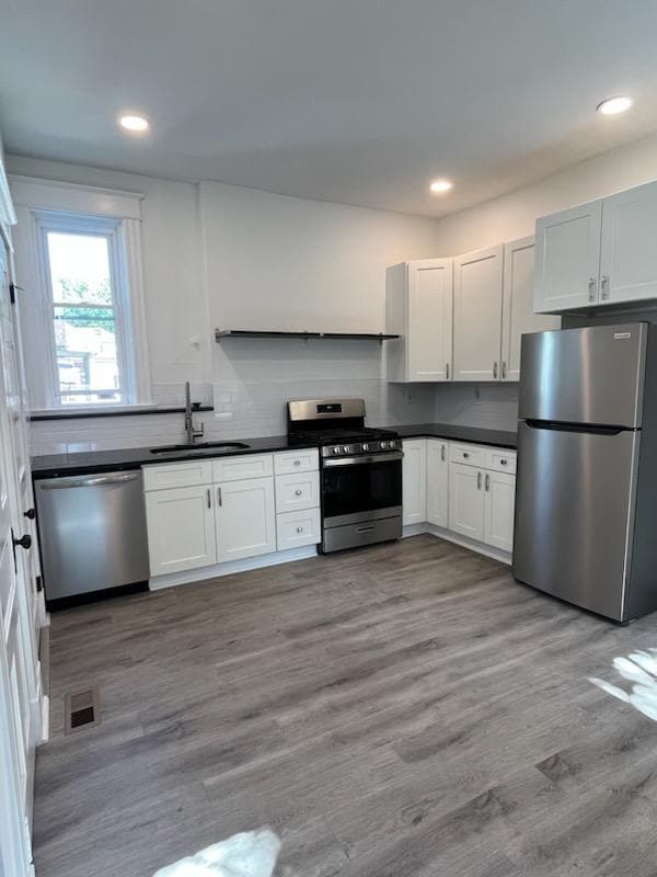 Building Photo - 3914 S Madison Ave Unit 2