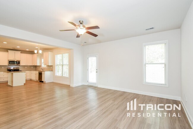 Photo - 16 Ireland Pt