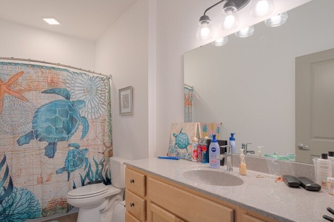 The Flats At Uptown