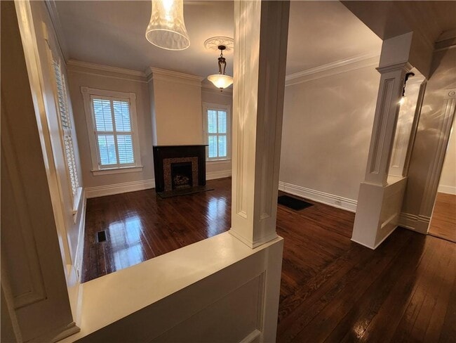 Photo - 1055 Longley Ave NW