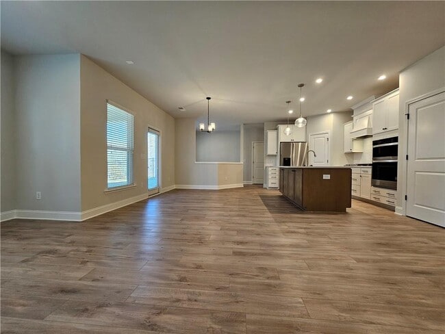 Photo - 5030 Sierra Creek Dr NE