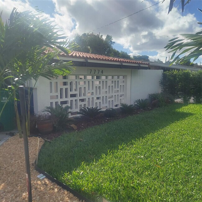 Building Photo - 7774 Orleans St