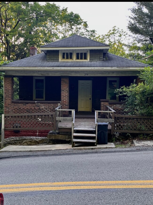 Photo - 254 Hillside Ave Unit 2