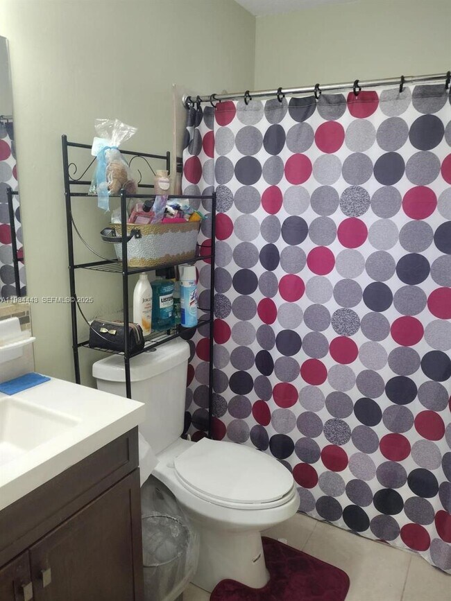 Photo - 728 SW 73rd Ave