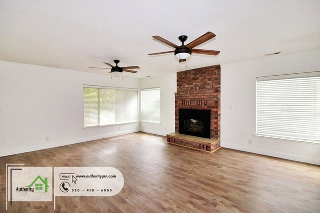 Photo - 2390 North Dr