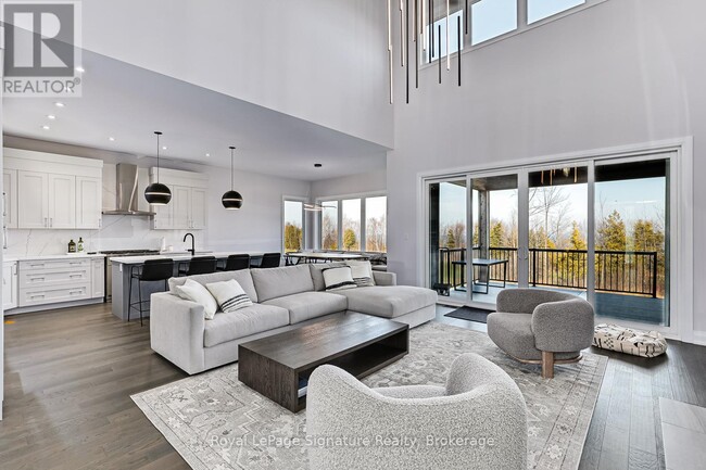 Photo - 107 Sladden Ct
