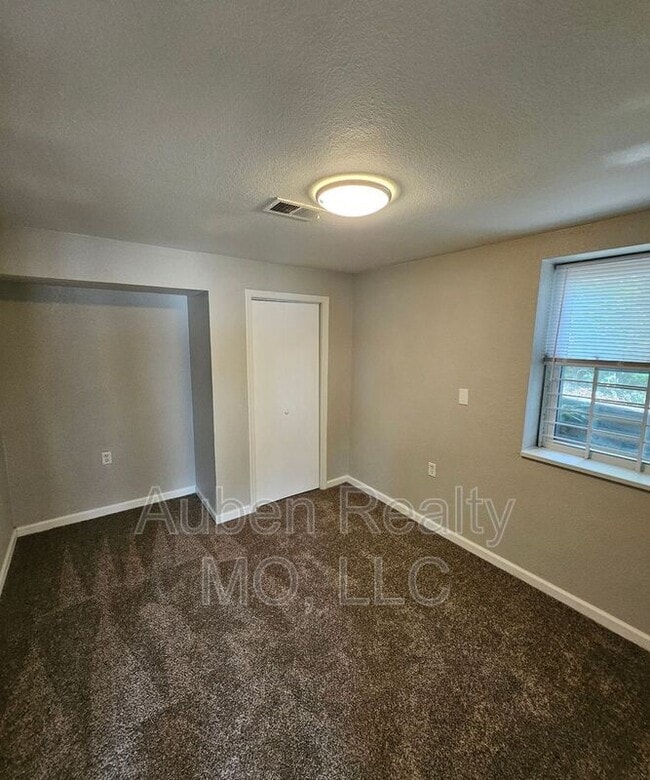 Photo - 6113 Indiana Ave