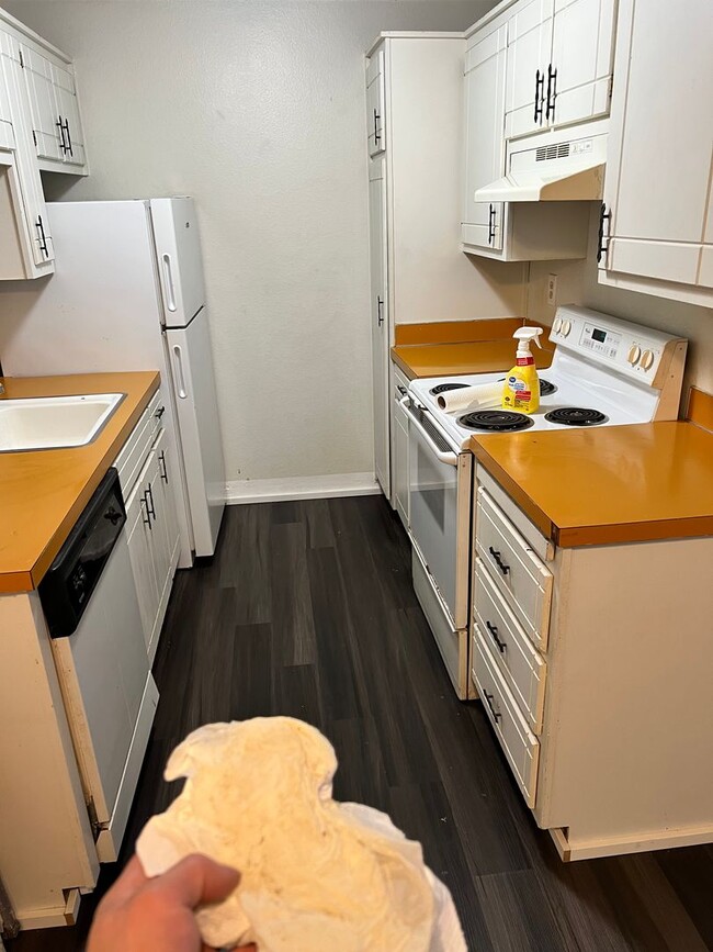 Photo - Stylish and Convenient 2 Bed, 1 Bath Apartment in Downtown Port Angeles Unidad 31