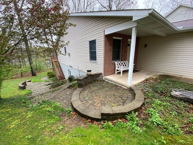 Photo - Outdoor living in the city