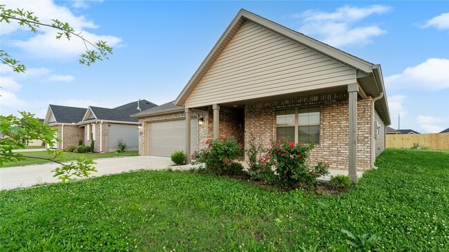 Photo - 1902 E Endura Pk Dr