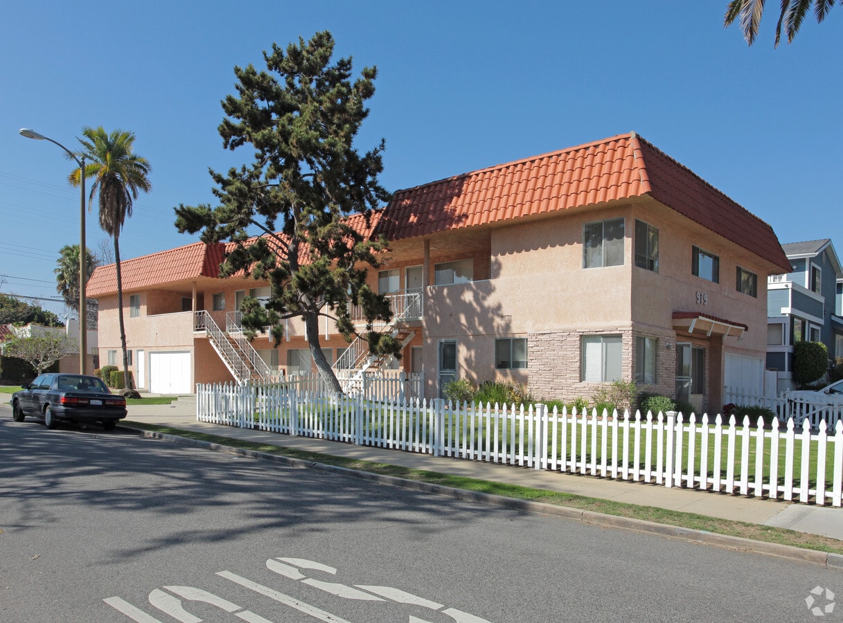 Photo - 919 Cota Ave