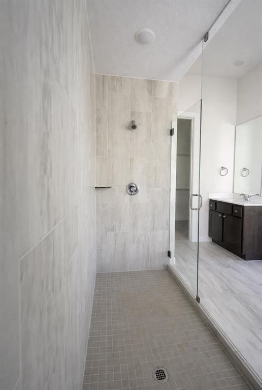 Photo - 155 Rosebush Dr