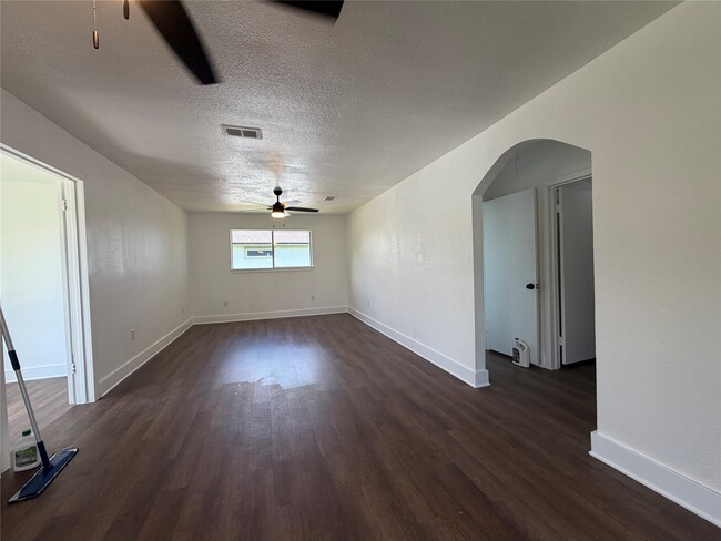 Photo - 4522 County Rd 459C