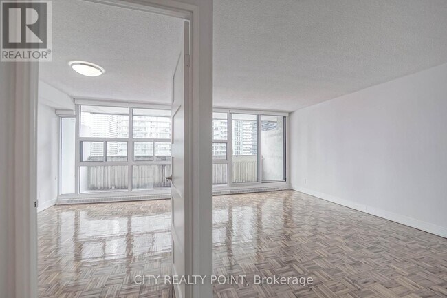 Photo - 33 Isabella St Unité 1409