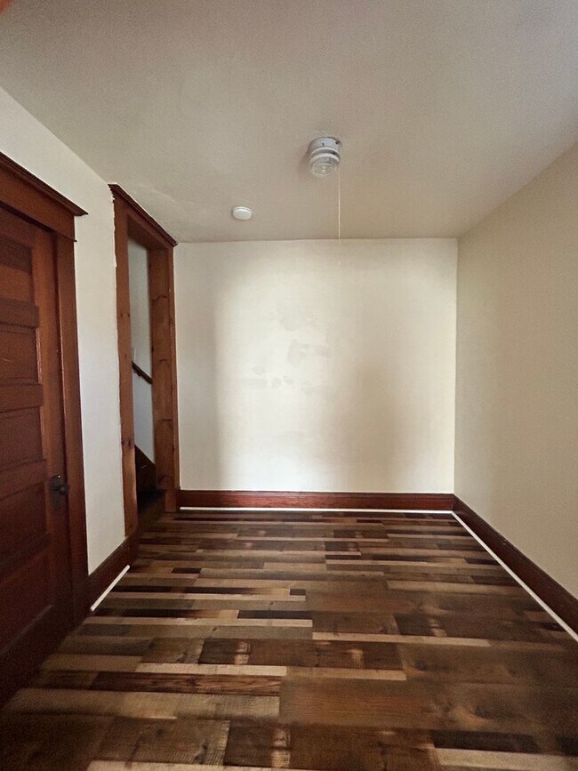 Photo - 8 S Jefferson St Unit 8 S. Jefferson Apt 8B
