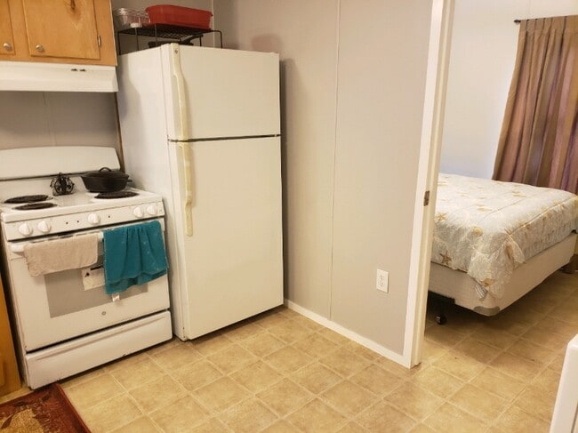 Photo - 161 E Crest Dr