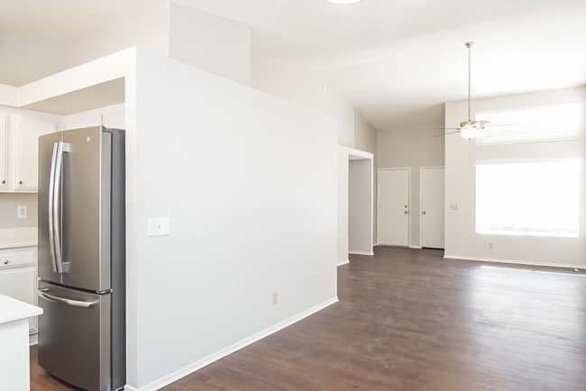 Photo - 1438 Finale Ln