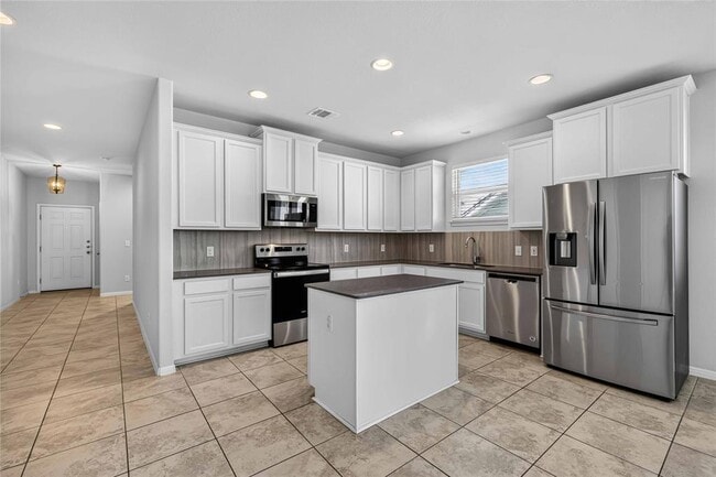 Photo - 324 E Broade St