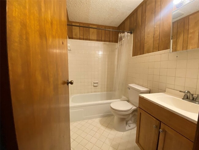 Photo - 519 10th Ave N