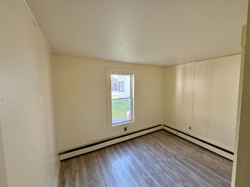 Photo - 325 Main St Unit 1