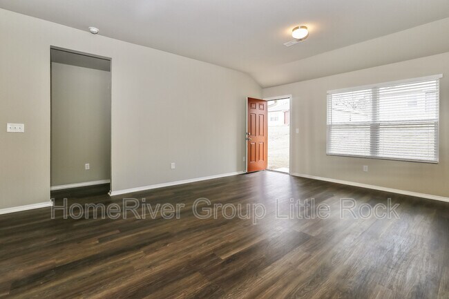 Photo - 2088 Dandelion Dr