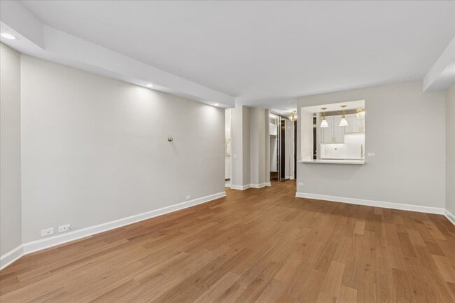 Photo - 535 N Michigan Ave Unit 2203