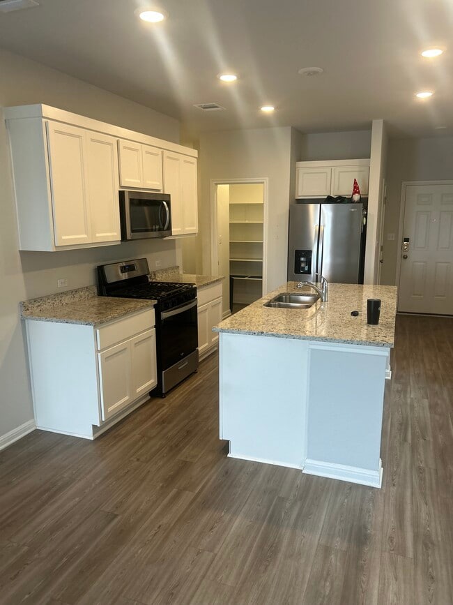 Building Photo - 10608 Ridan Way Rental